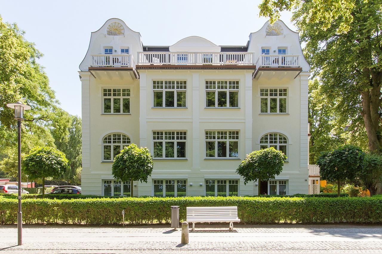 Hotel Am Strand Ostseebad Kühlungsborn Екстериор снимка