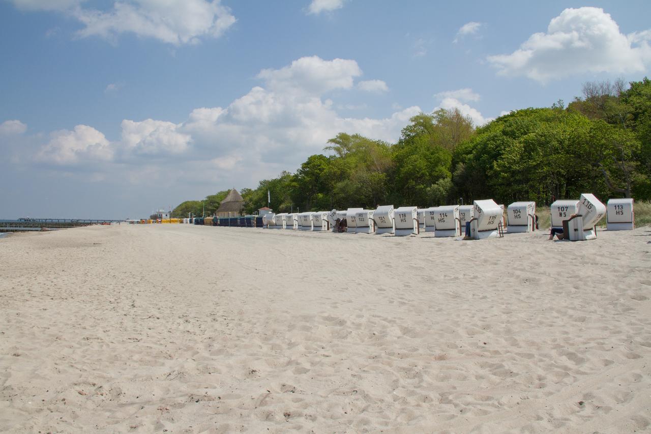 Hotel Am Strand Ostseebad Kühlungsborn Екстериор снимка